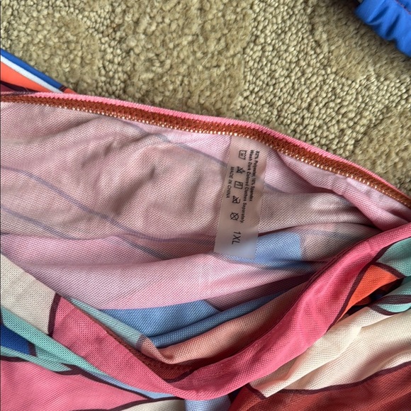 Colorful bikini 3pc Set - Picture 9 of 10